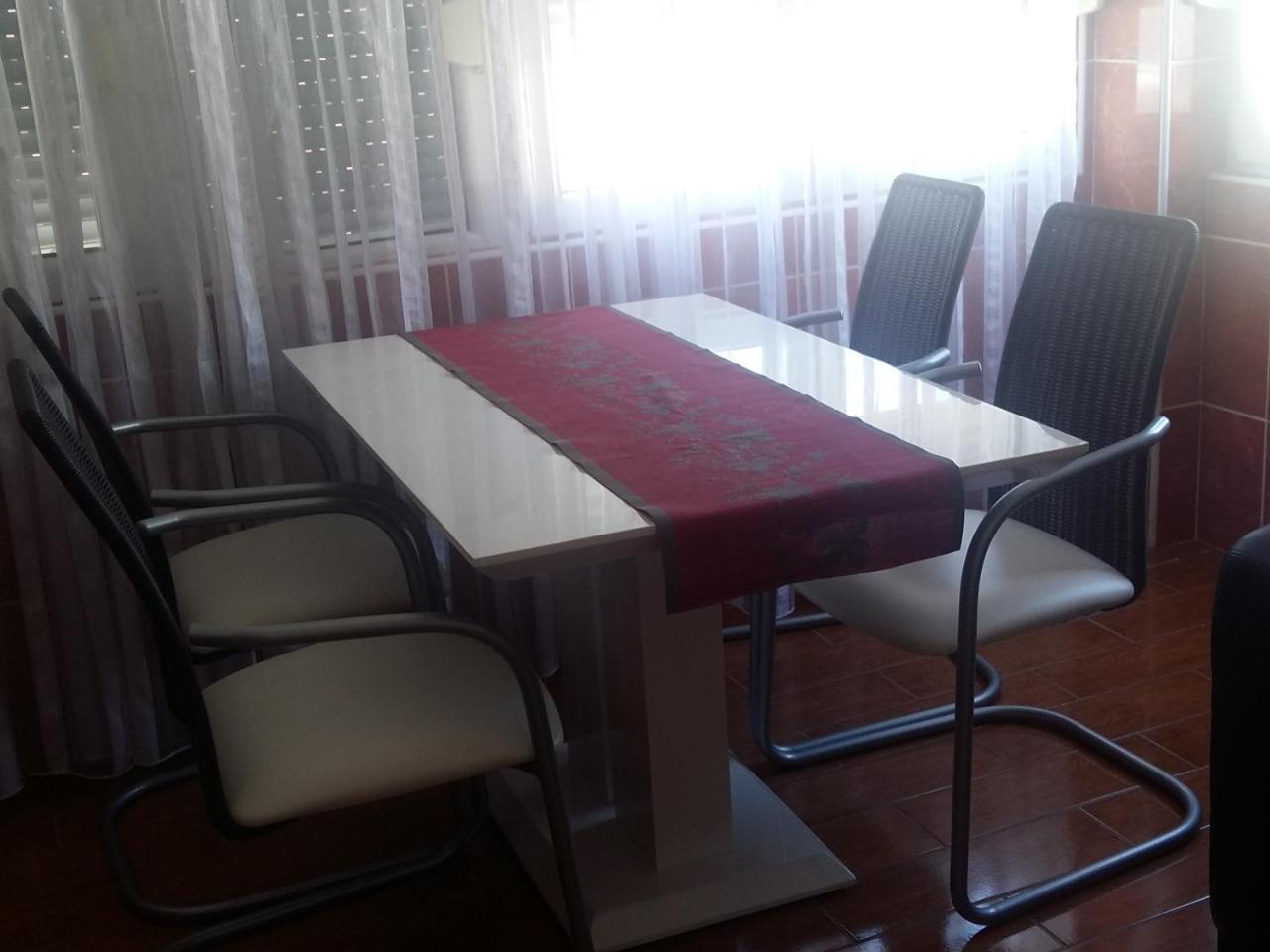 Lazar Apartments Petrovac Kültér fotó