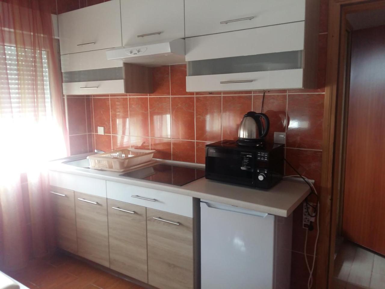 Lazar Apartments Petrovac Kültér fotó