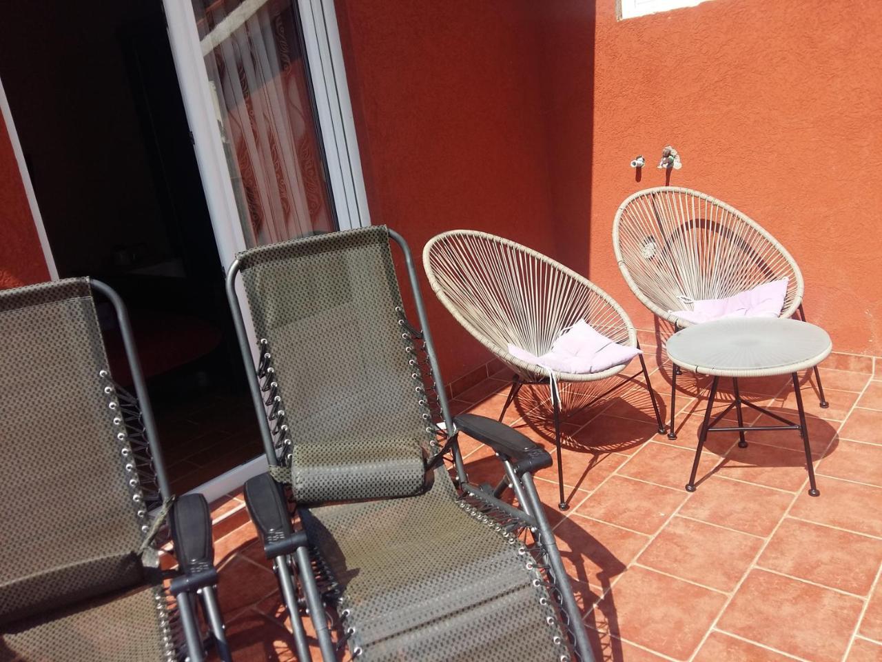 Lazar Apartments Petrovac Kültér fotó